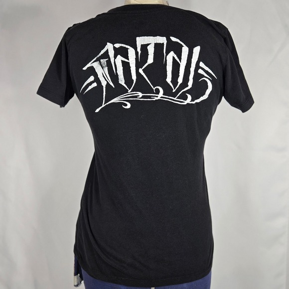 Fatal Crew Skull Graphic Tee V‎ Neck Short Sleeve T-Shirt Black Medium 2004 VTG - Picture 4 of 11